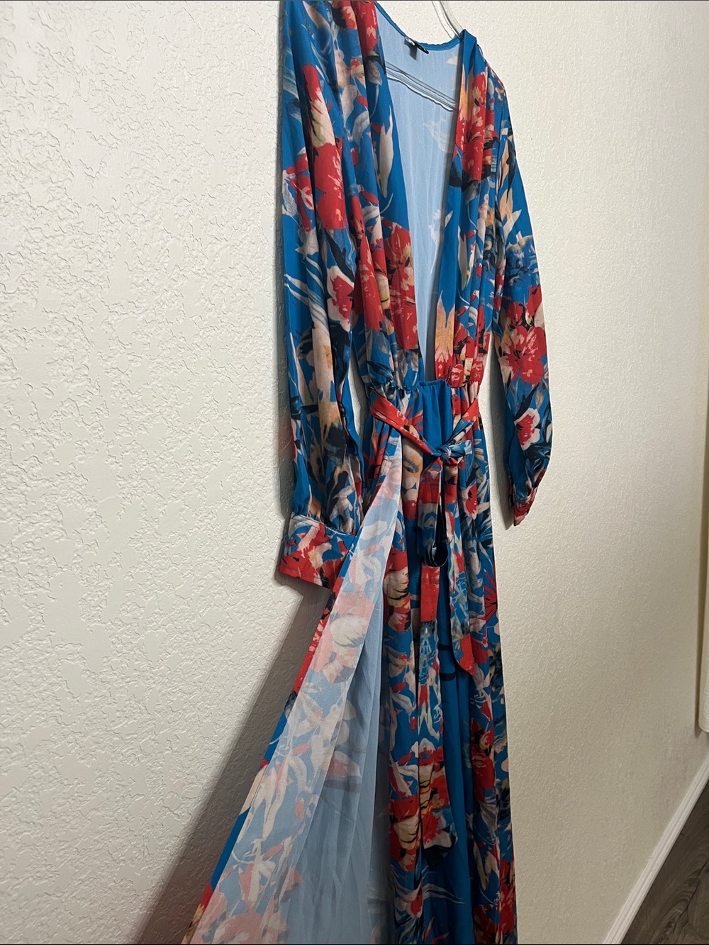 Tropical Floral Women’s Size Large Deep V Maxi Dress - Picture 5 of 10